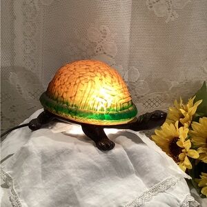 Amber / Green Glass Shell Tortoise Brass Table Lamp Accent Light